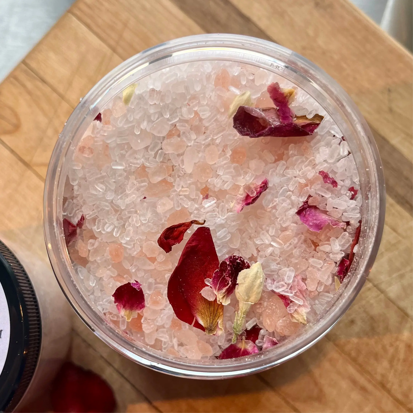 Sels de bain ROSE rose apaisante - La Sultana Savonnerie | Savons et soins naturels faits main | Québec