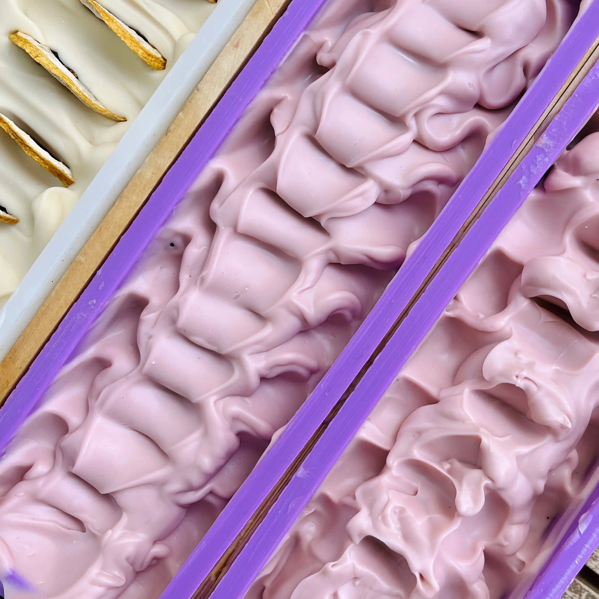 Savon à l'argile rose MAYBEL limonade et pastèque La Sultana Savonnerie | Savons et soins naturels faits main | Québec