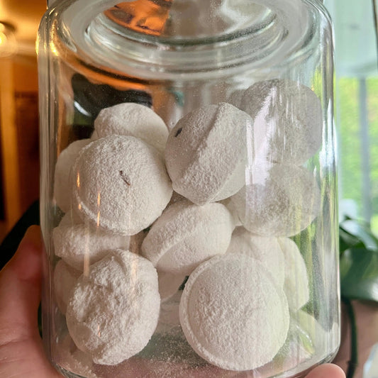 Bombes de bain IMPARFAITES à la lavande La Sultana Savonnerie | Savons et soins naturels faits main | Québec