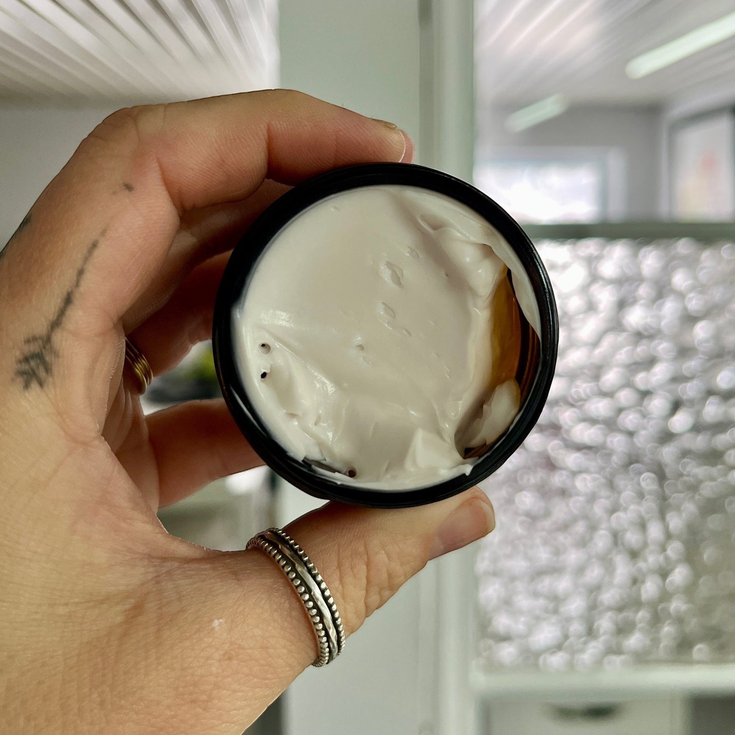 Crème de nuit pour le visage SARYAH bakuchiol et canneberge - La Sultana | Soins naturels québecois