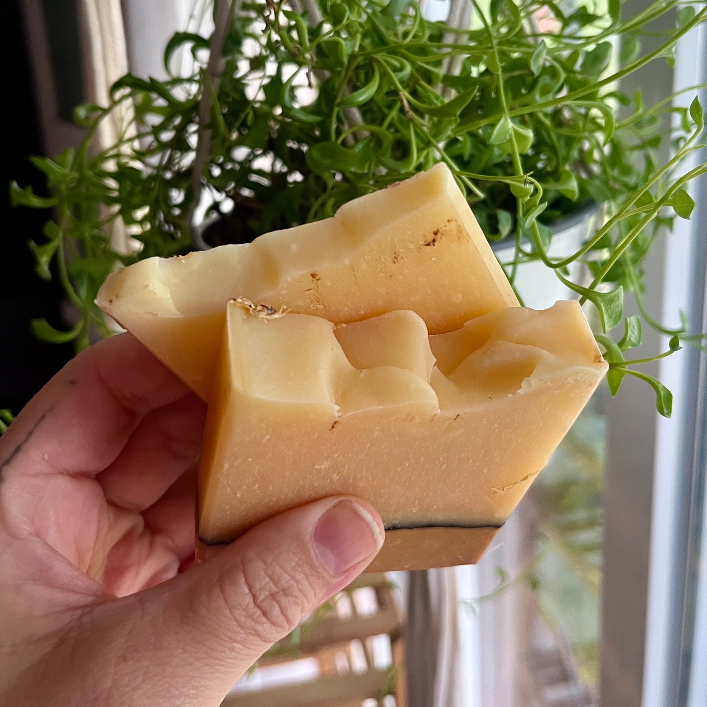 150g de savon chasse-moustique citronnelle et lavande
