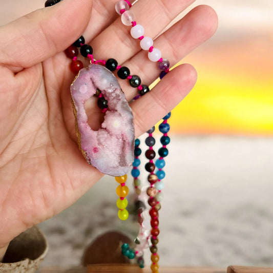 Collier mala 108 perles avec pierre d’agathe La Sultana Savonnerie | Savons et soins naturels faits main | Québec