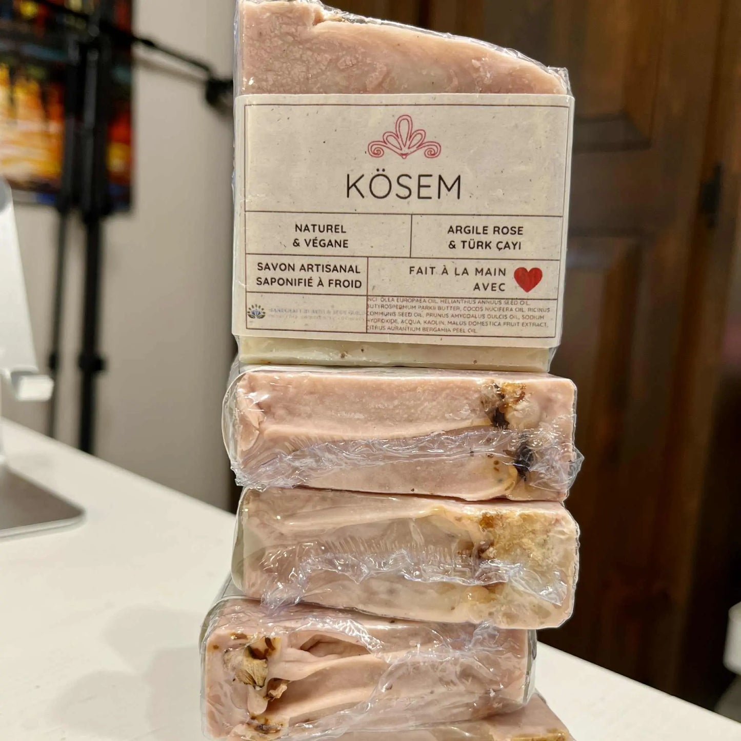 Lot de 5 savons KOSEM imparfaits à l'argile rose et au thé turc La Sultana Savonnerie | Savons et soins naturels faits main | Québec