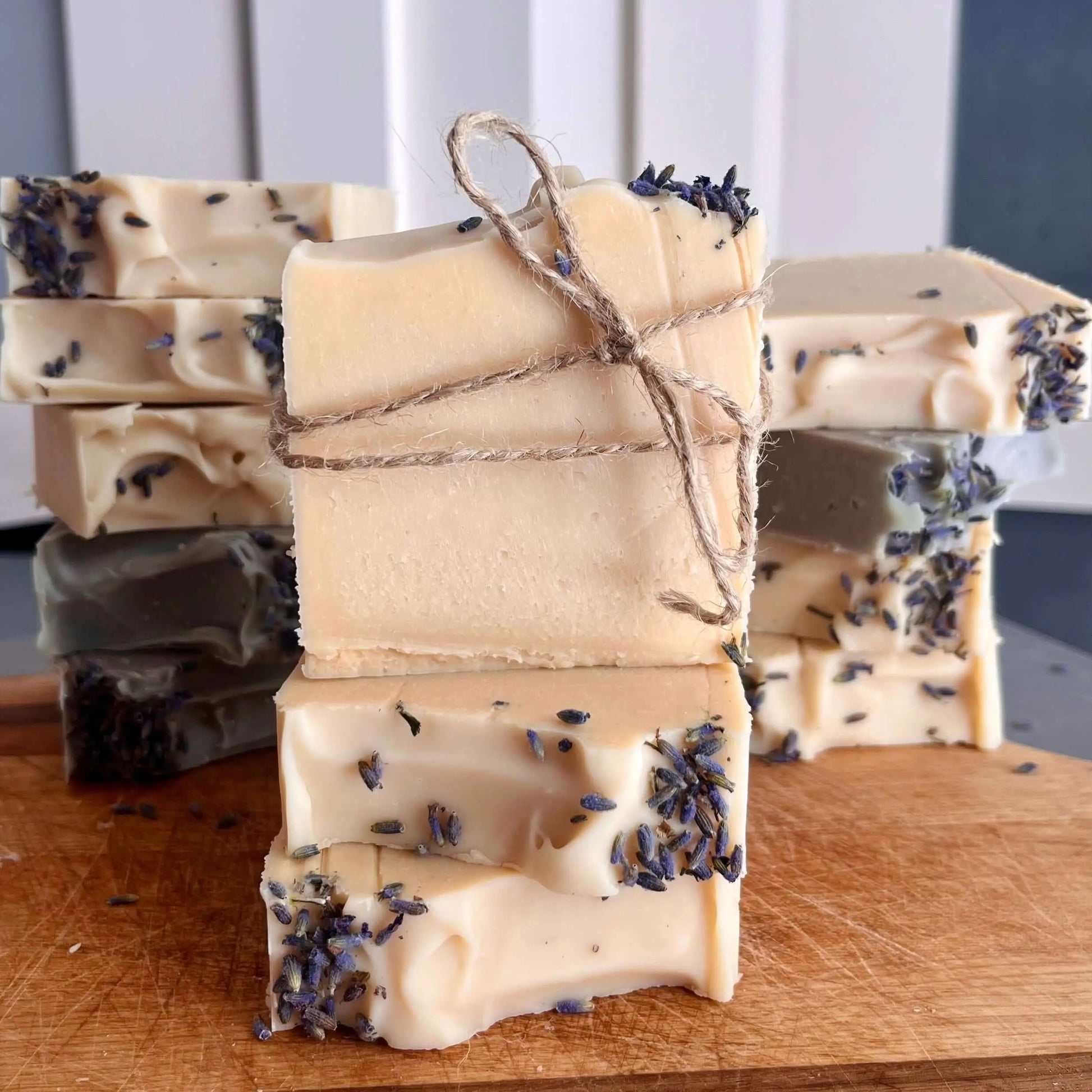 Olinw Savon au lait d’ânesse naturel avec lavande La Sultana