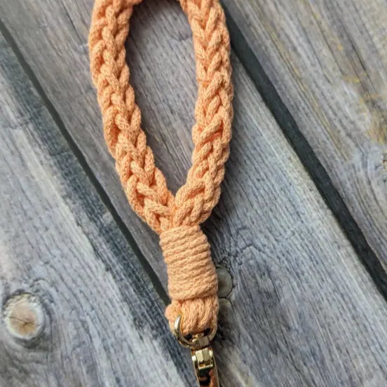 Porte-clé fait au crochet La Sultana Savonnerie | Savons et soins naturels faits main | Québec