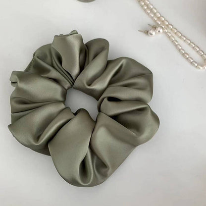 Scrunchie à cheveux géant en satin - La Sultana | Soins naturels québecois