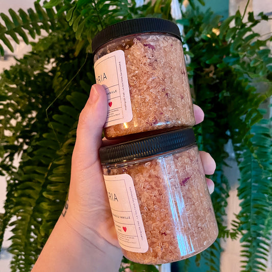 Lot de 2 sels botanique argile rose et vanille - La Sultana | Soins naturels québecois
