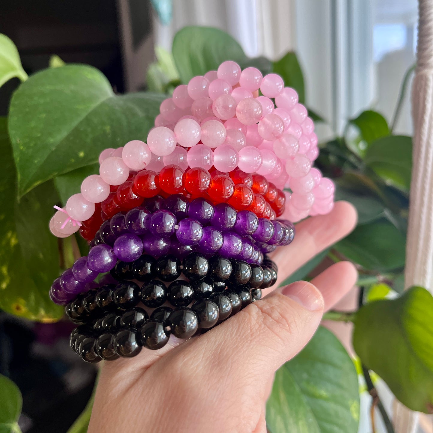 Bracelets en pierres (plusieurs modèles)