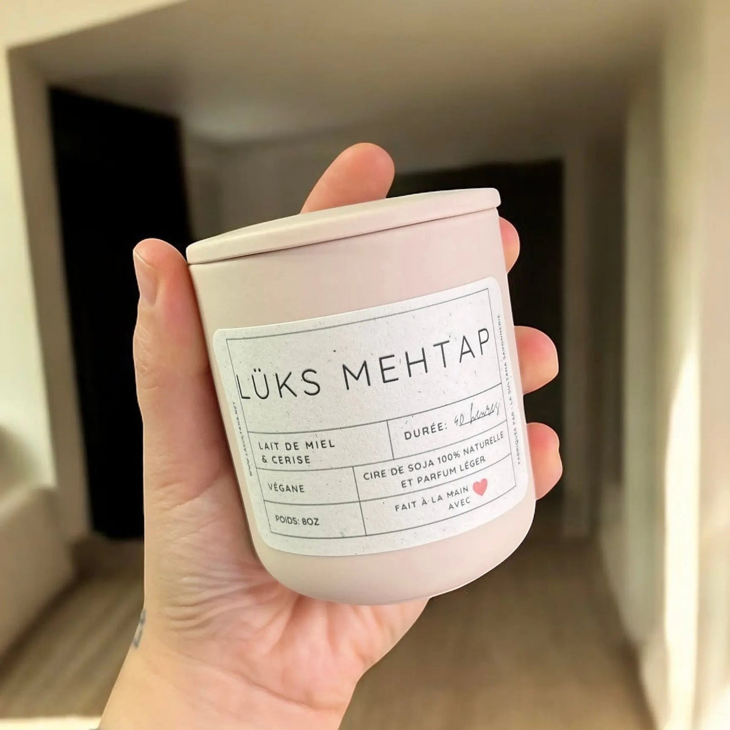 Bougie de soja LÜKS MEHTAP cerise et lait de miel - La Sultana | Soins naturels québecois