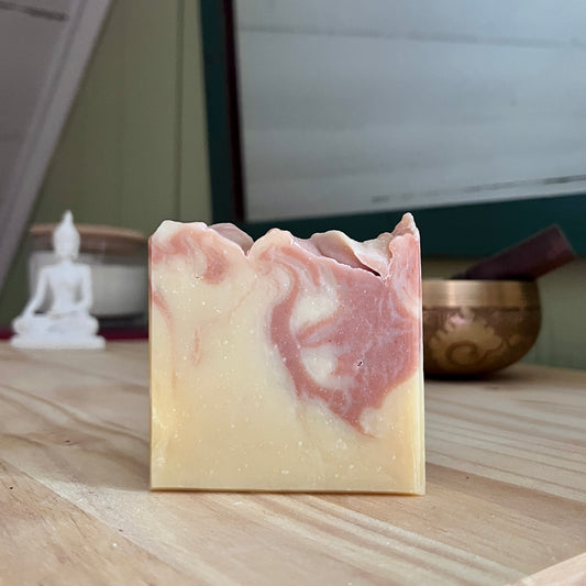 Savon à l'argile rouge ULRICK gingembre & pamplemousse