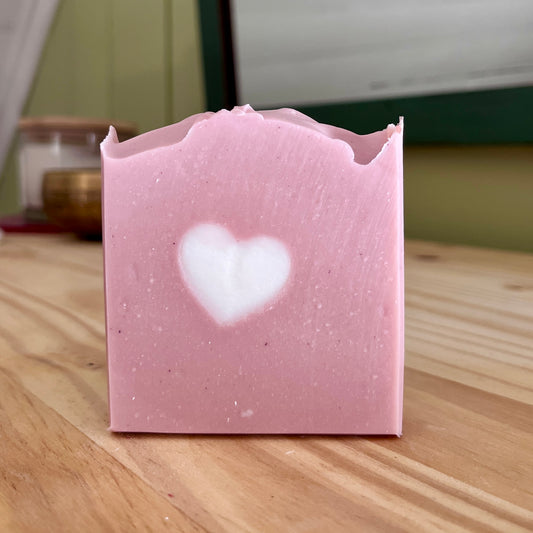 Savon à l'argile rose FRIDA karité et pois senteur