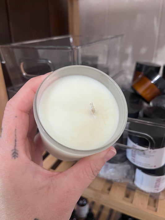 Bougie lait de coco et vanille 7oz Imparfaite