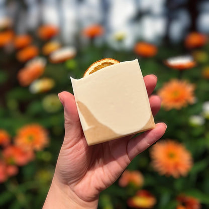 Savon au lait de coco ZEHRA jojoba et orange - La Sultana | Soins naturels québecois