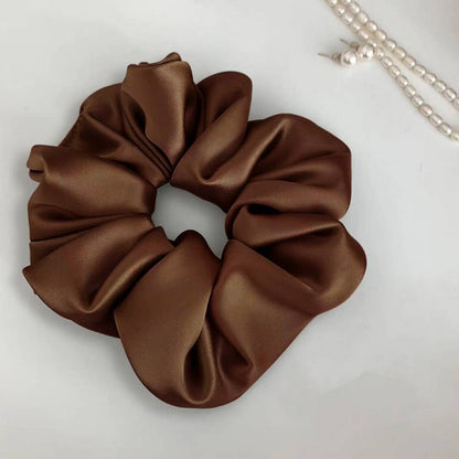 Scrunchie à cheveux géant en satin - La Sultana | Soins naturels québecois