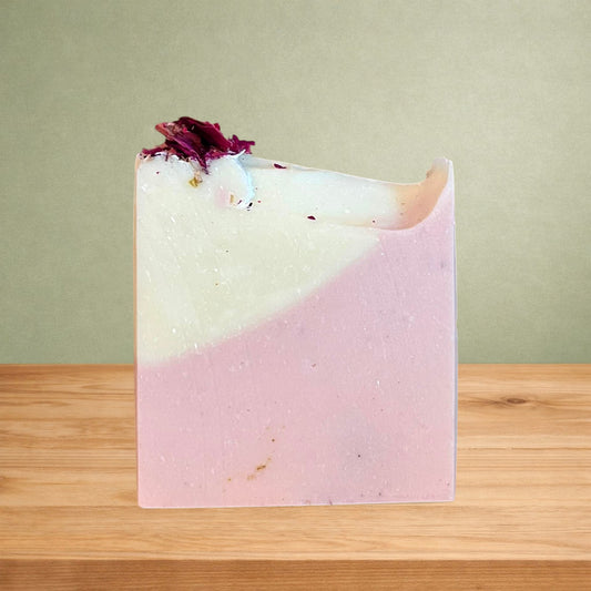 Savon doux  BETH à l'argile rose - La Sultana | Soins naturels québecois