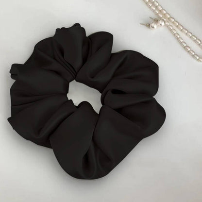 Scrunchie à cheveux géant en satin - La Sultana | Soins naturels québecois