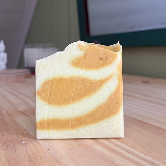 Savon doux JOY aux agrumes, bergamote et cassie