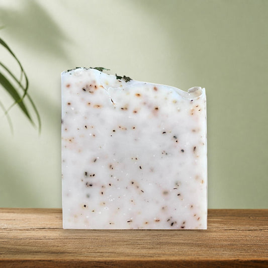 Savon exfoliant PASHA arbre à thé et menthe poivrée - La Sultana | Soins naturels québecois