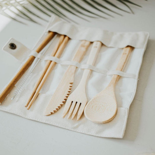 Ensemble d’ustensiles en bambou de voyage avec pochette