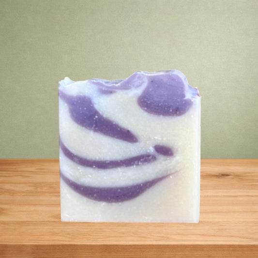 Savon à l'argile brésilienne WHITNEY huile d'avocat et lilas - La Sultana | Soins naturels québecois